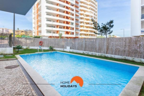 #209 Lumina Flat by Home Holidays